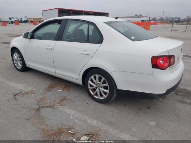 Volkswagen Jetta Image 2