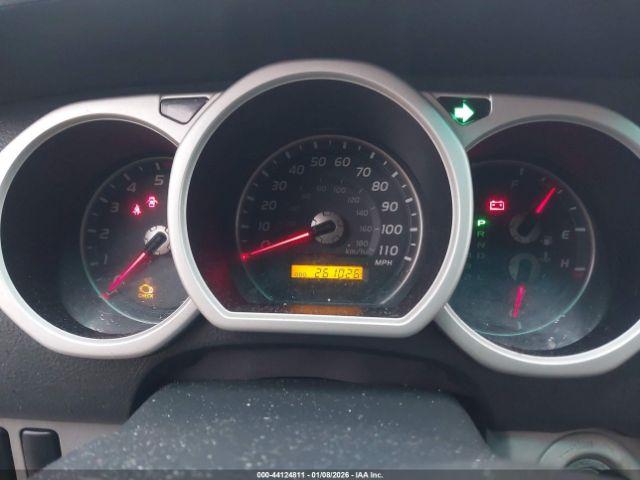 Toyota 4Runner Limited V8 Image 4