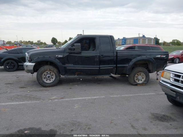 Ford F-350 Image 9