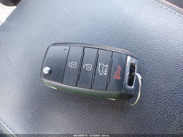 Kia Sorento 2.4l Lx Image 10