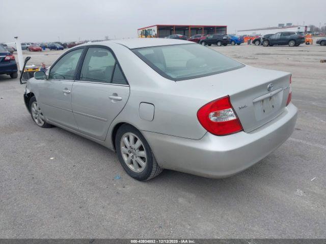 Toyota Camry Xle Image 4