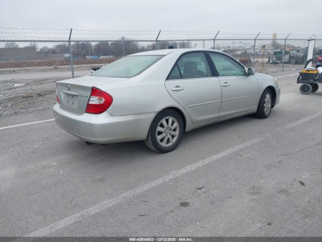 Toyota Camry Xle Image 6