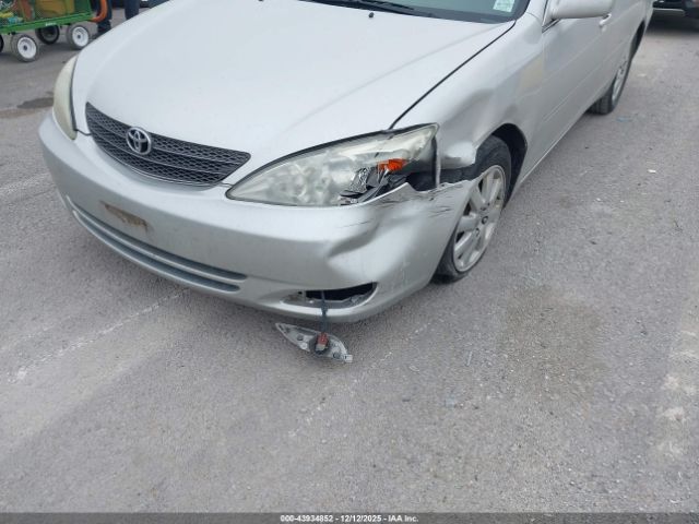 Toyota Camry Xle Image 16