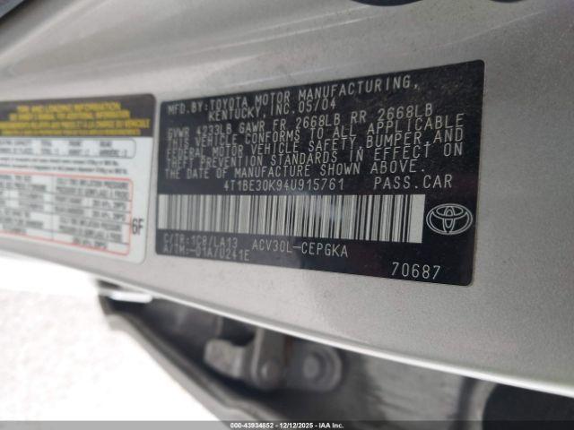 Toyota Camry Xle Image 8