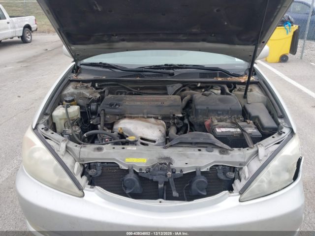 Toyota Camry Xle Image 15