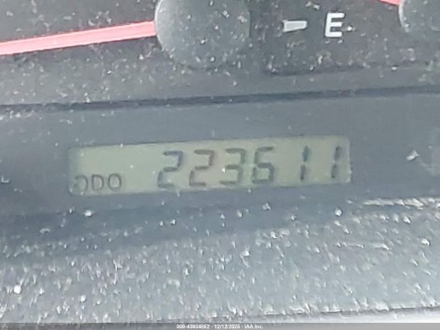 Toyota Camry Xle Image 3