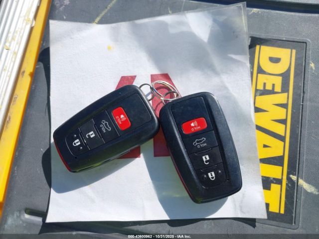 Toyota RAV4 Xle Image 8