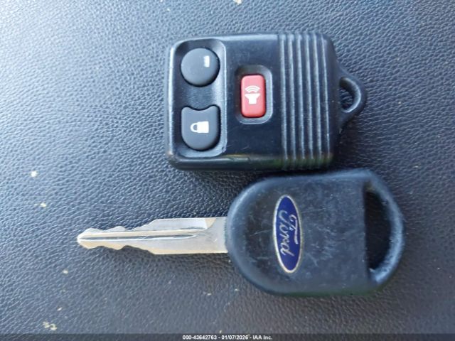 Ford Explorer Image 9