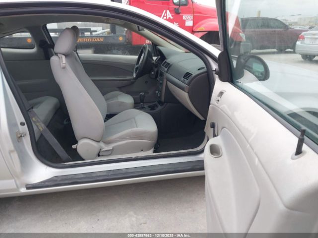 Chevrolet Cobalt Image 17