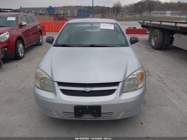 Chevrolet Cobalt Image 4