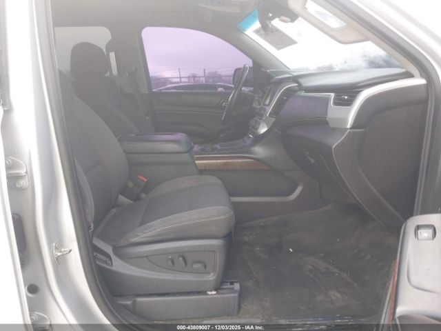 GMC Yukon Sle Image 6