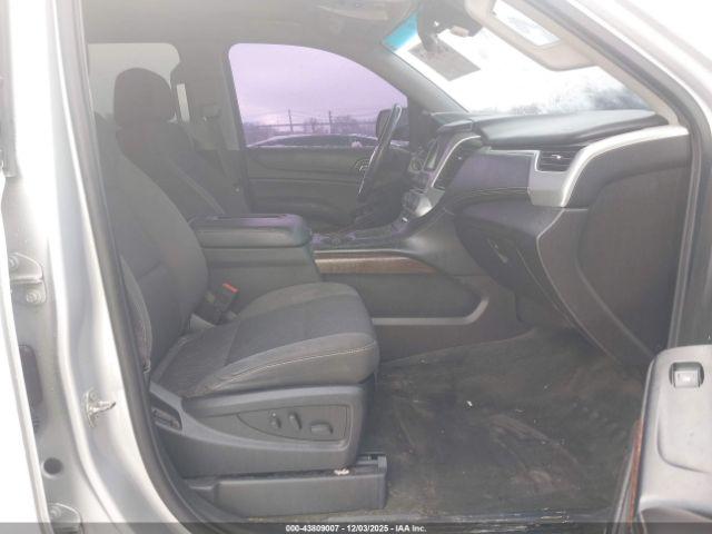 GMC Yukon Sle Image 6