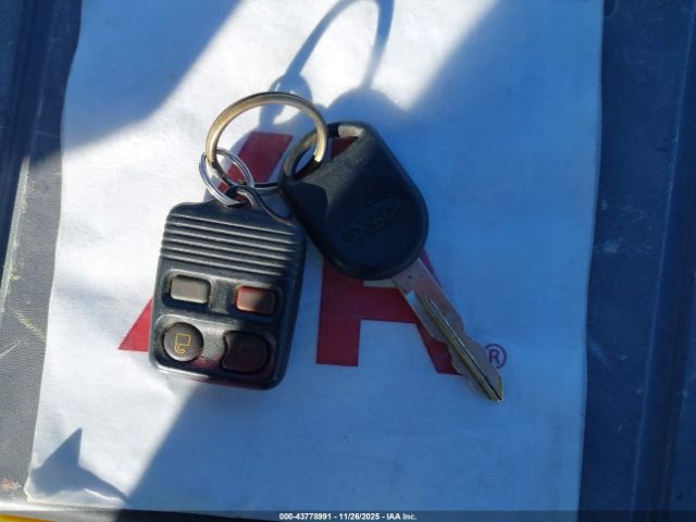 Ford Explorer Xlt Image 9