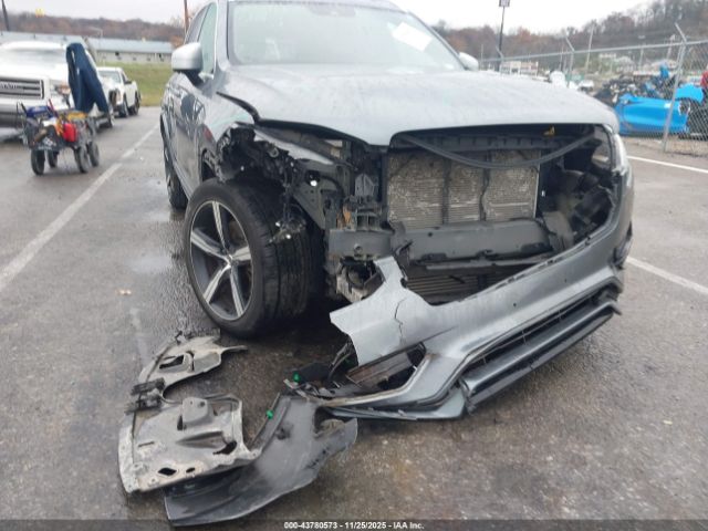 Volvo XC90 T5 R-design Image 12